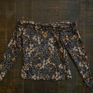 Off the shoulder long sleeve